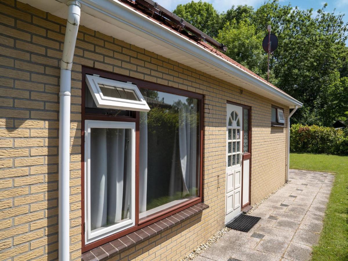 Holiday home Peaceful With Shared Pool Baarland