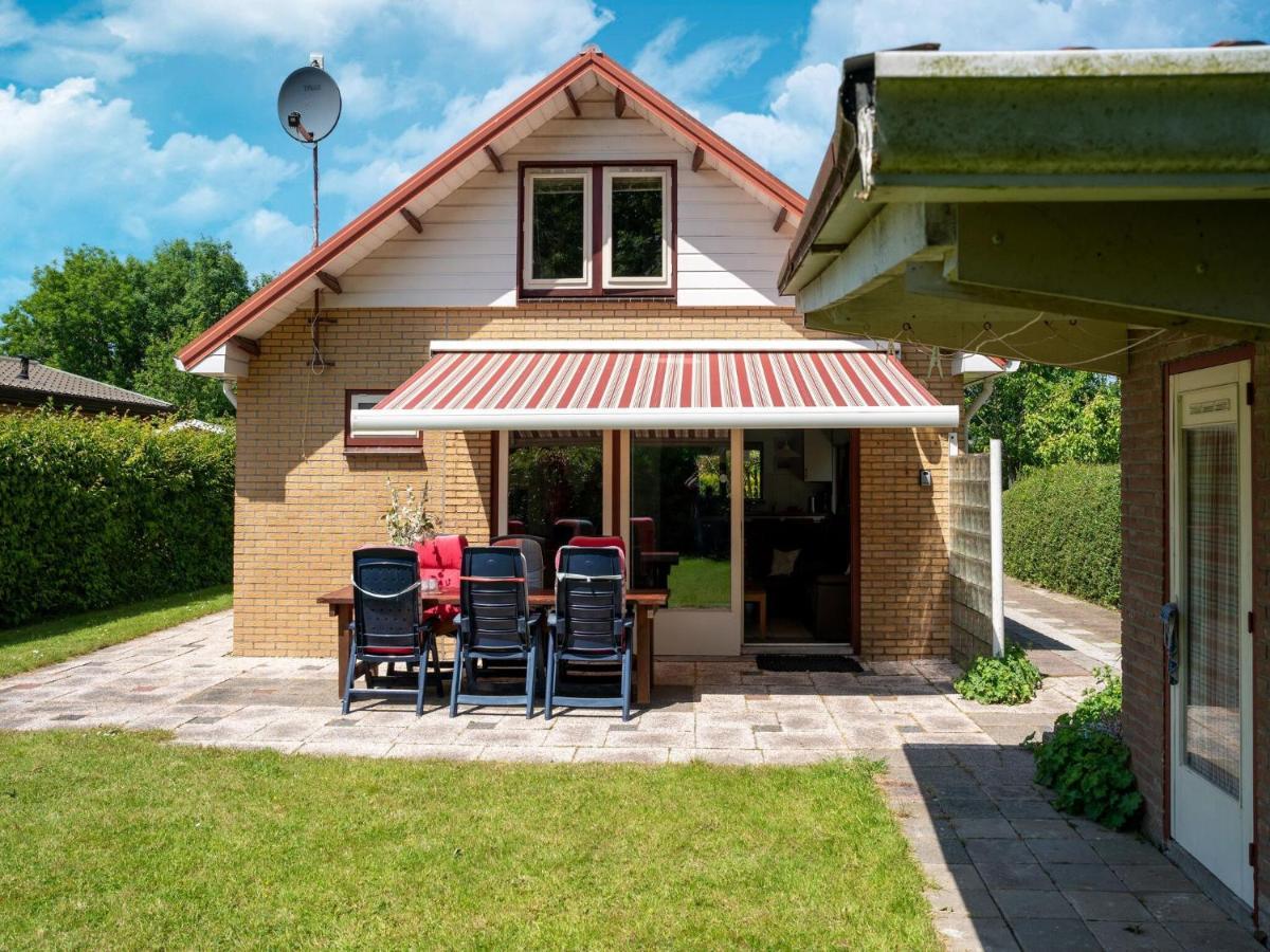 Peaceful With Shared Pool Holiday home Baarland